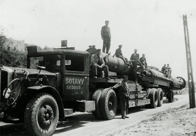 DocPictures/66MA-08_transport-d-un-tuyau-de-centrale-A-Verdy_Bedous.jpg