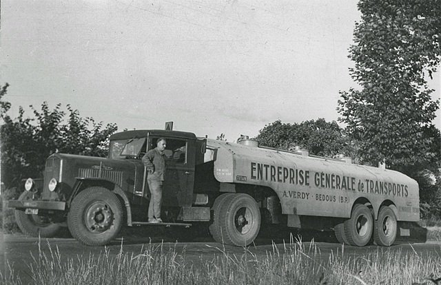 DocPictures/66MA-12_transport-d-une-citerne_A-Verdy_Bedous.jpg