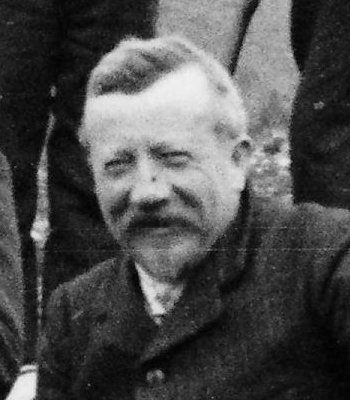 DocPictures/Denis_Gustave_1858-1913_en_1907.jpg