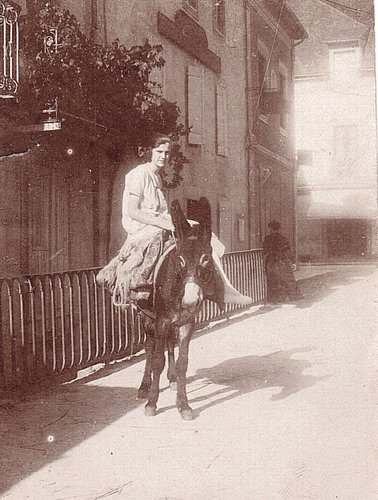 DocPictures/Henriette_Pourtalet_Bedous.jpg